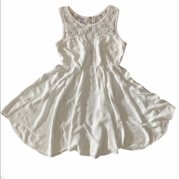 Free People Revolve Crochet Fiesta - Picture 2 of 7